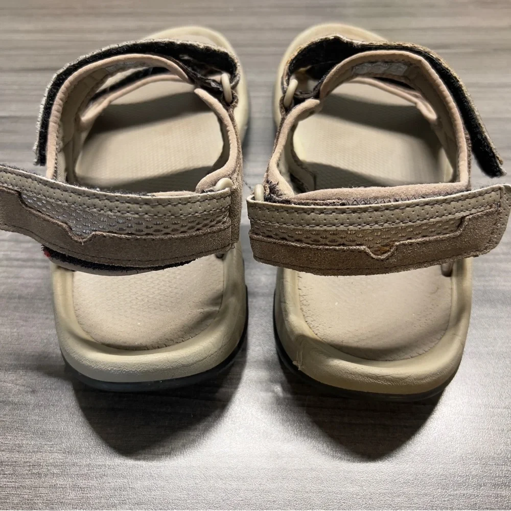 TEVA Men’s Outdoor Sandal size 11 Tan Straps